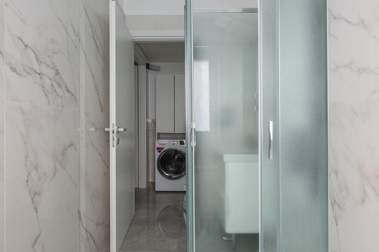Bnbutler - Largo Promessi Sposi - Moderno E Confortevole Milan Bagian luar foto